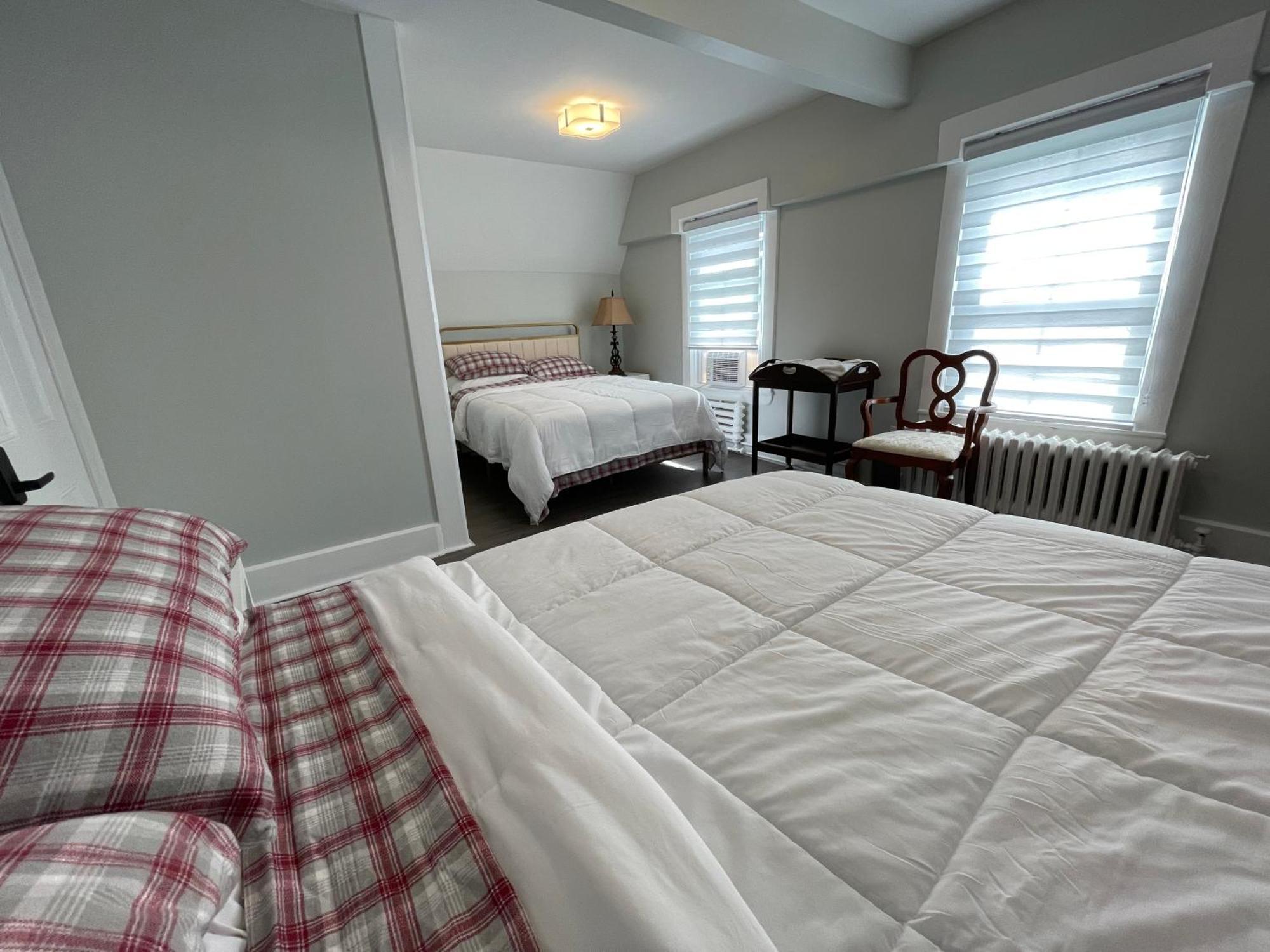 Atlantic Pub & Hotel Glen Robertson Экстерьер фото
