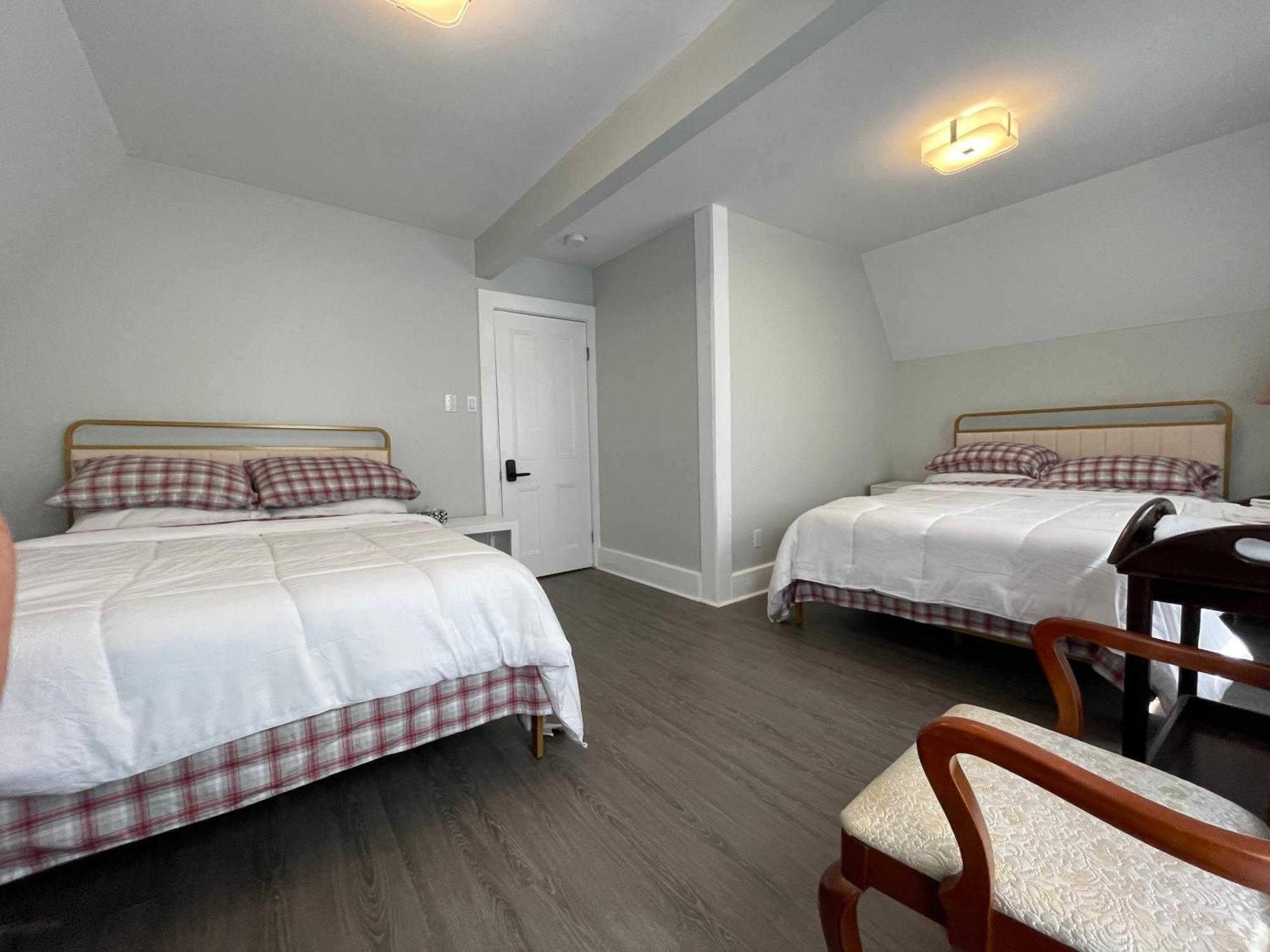 Atlantic Pub & Hotel Glen Robertson Экстерьер фото